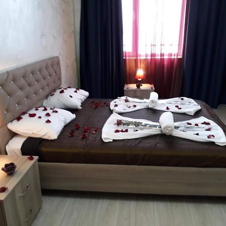 Penthouse Hotel Батуми Екстериор снимка