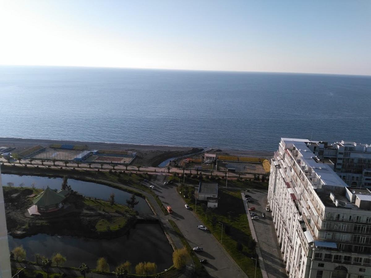 Penthouse Hotel Батуми Екстериор снимка
