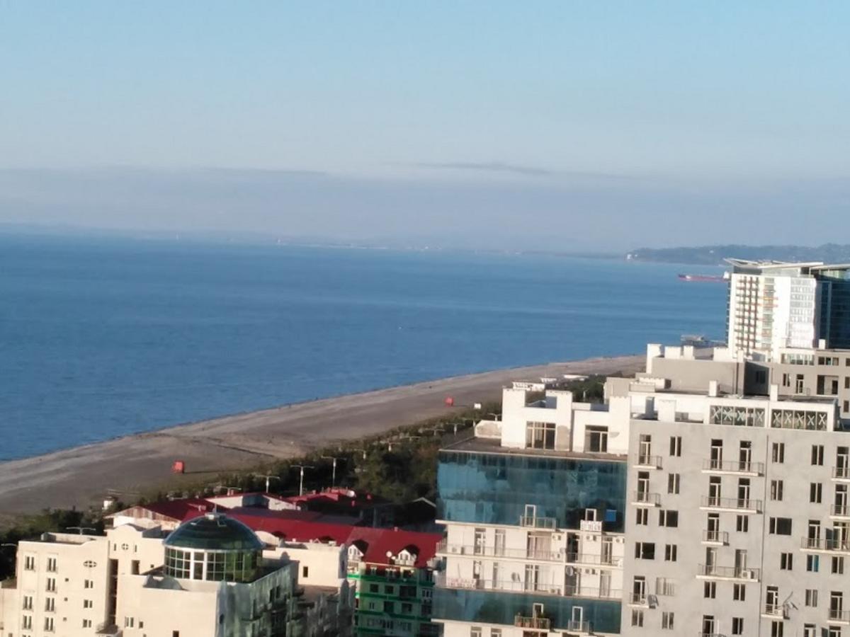 Penthouse Hotel Батуми Екстериор снимка