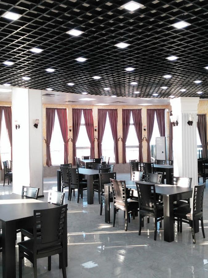 Penthouse Hotel Батуми Екстериор снимка