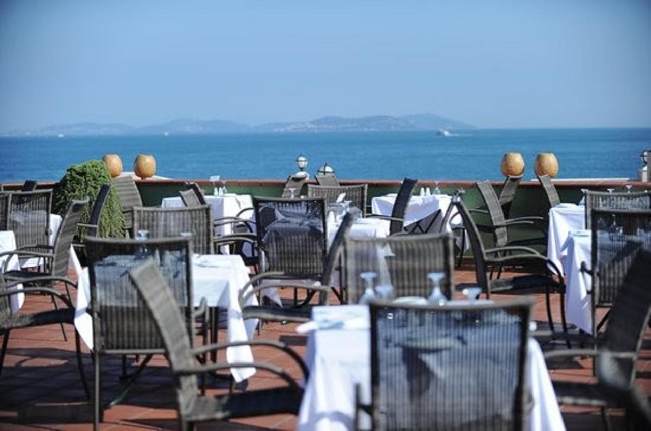 Penthouse Hotel Батуми Екстериор снимка