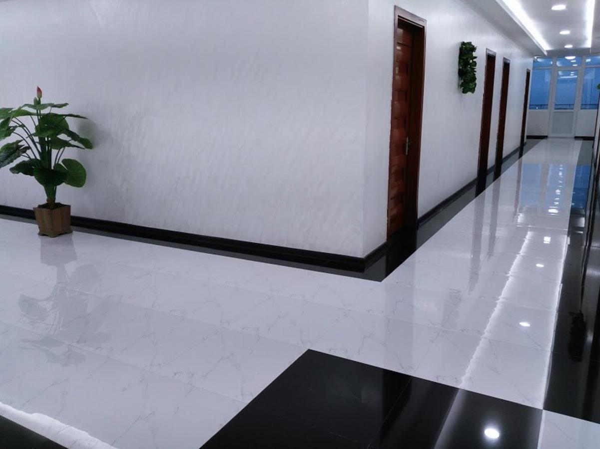 Penthouse Hotel Батуми Екстериор снимка